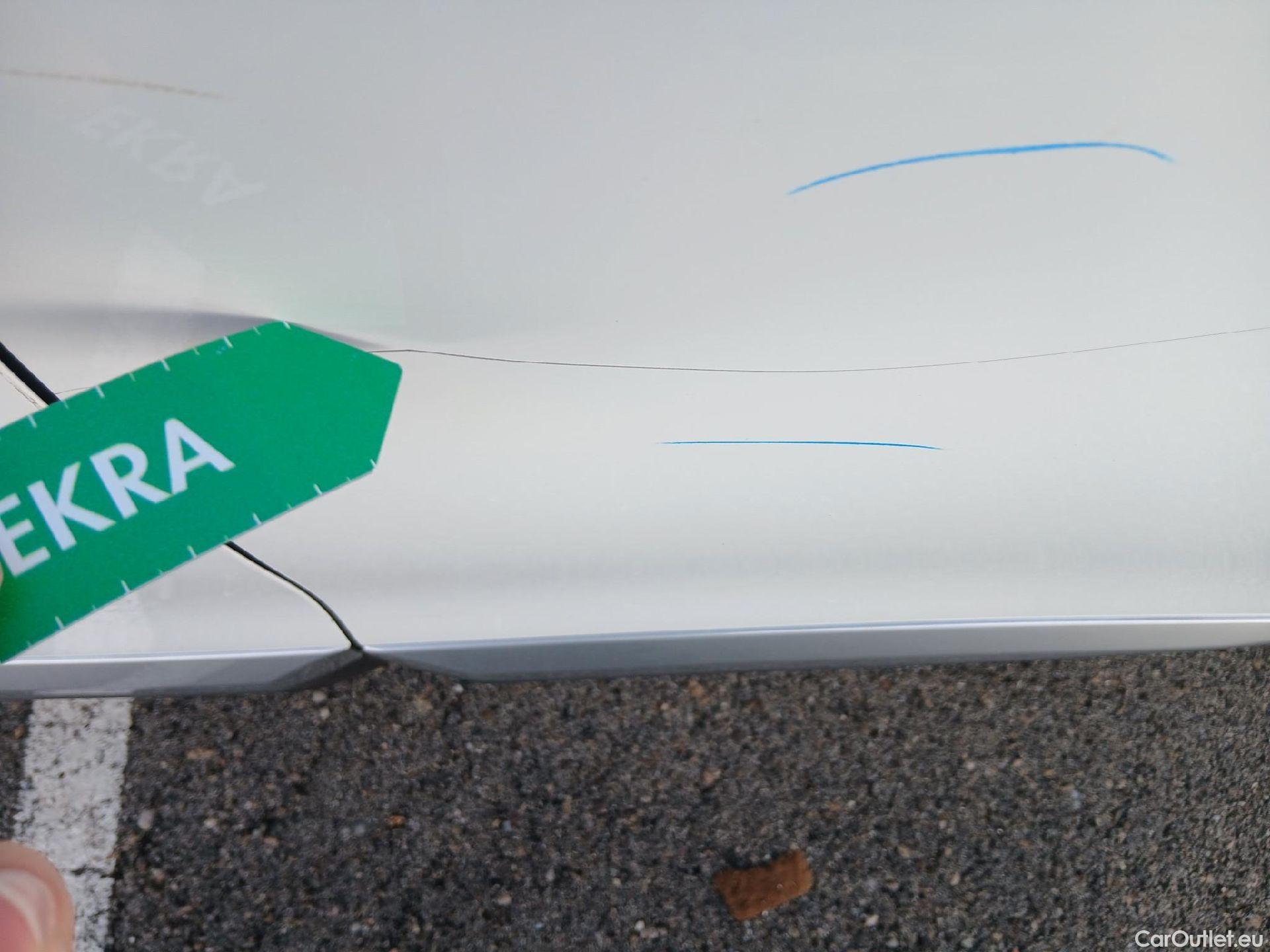  Peugeot  2008 PEUGEOT  / 2019 / 5P / todoterreno Allure BlueHDI 81kW (110CV) #13