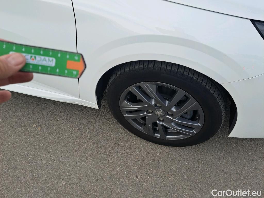  Peugeot  208 PEUGEOT  / 2019 / 5P / berlina con portón BlueHDi 73kW (100CV) Active Pack (AC) #8