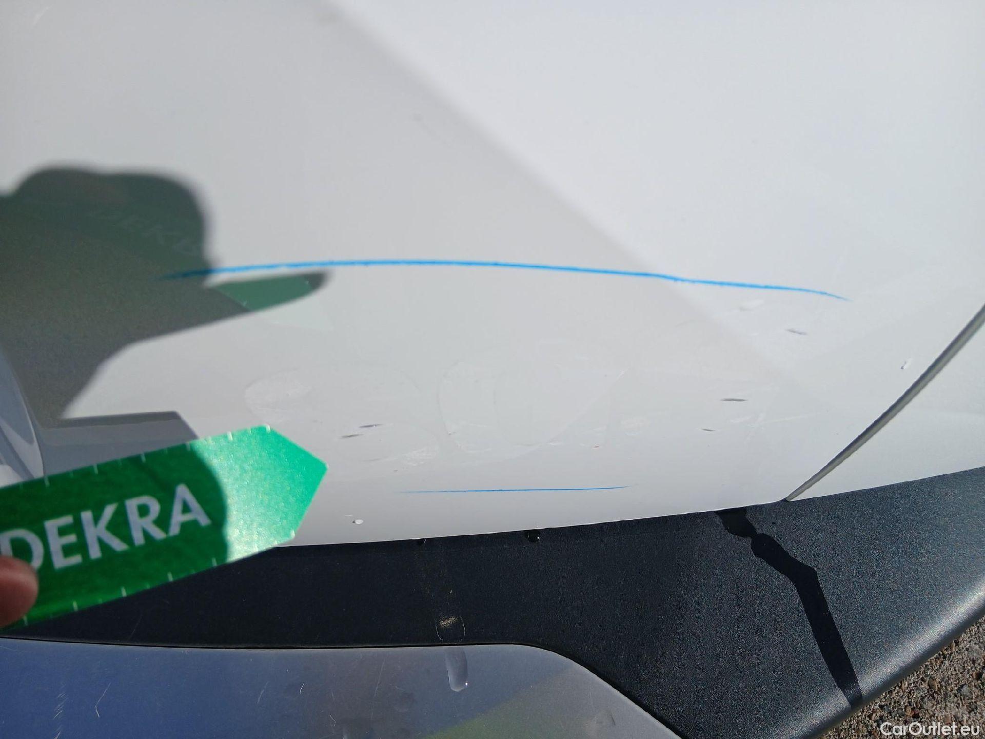  Peugeot  2008 PEUGEOT  / 2019 / 5P / todoterreno Allure BlueHDI 81kW (110CV) #20