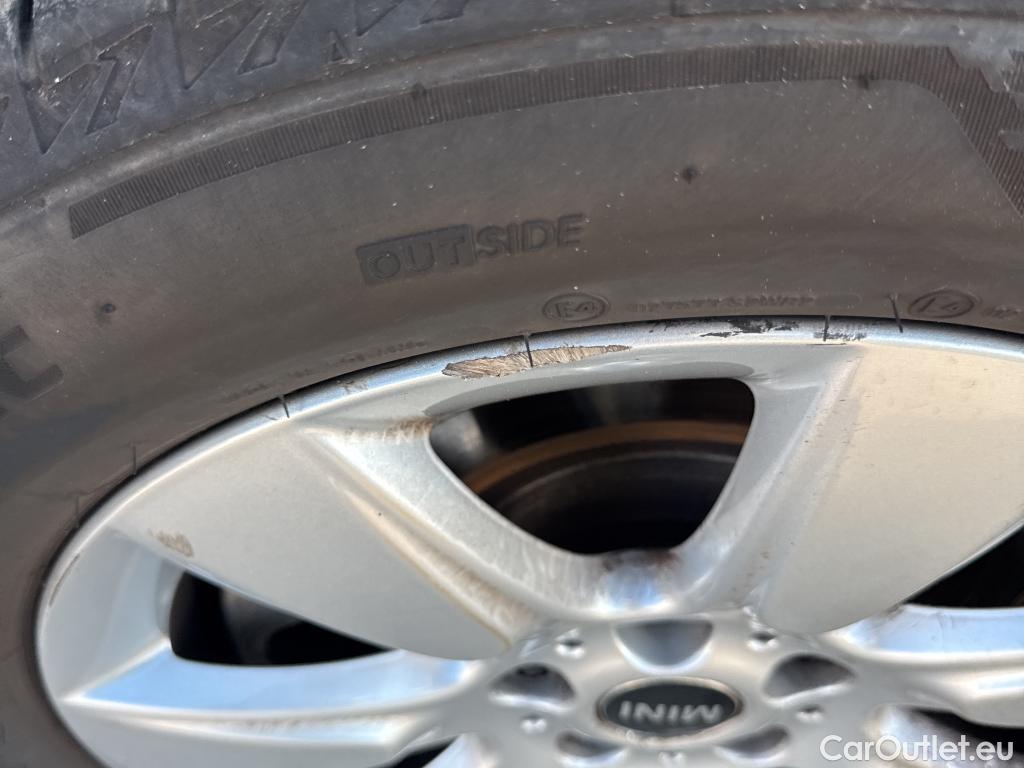  Mini  Countryman MINI  / 2020 / 5P / berlina con portón Cooper S E ALL4 #15