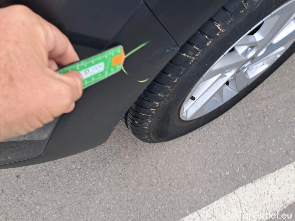  Hyundai  Tucson HYUNDAI  / 2018 / 5P / todoterreno 1.6 GDI 97kW (131CV) SLE 4X2(SP) #26