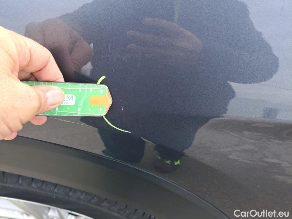  Hyundai  Tucson HYUNDAI  / 2018 / 5P / todoterreno 1.6 GDI 97kW (131CV) SLE 4X2(SP) #28