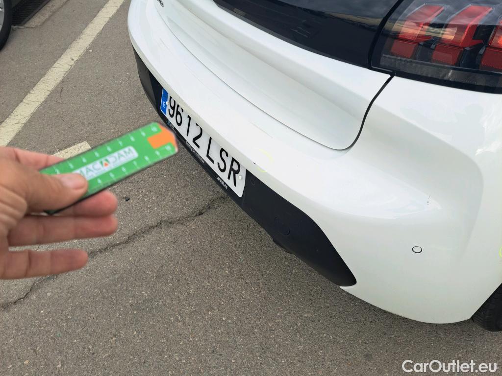  Peugeot  208 PEUGEOT  / 2019 / 5P / berlina con portón BlueHDi 73kW (100CV) Active Pack (AC) #10