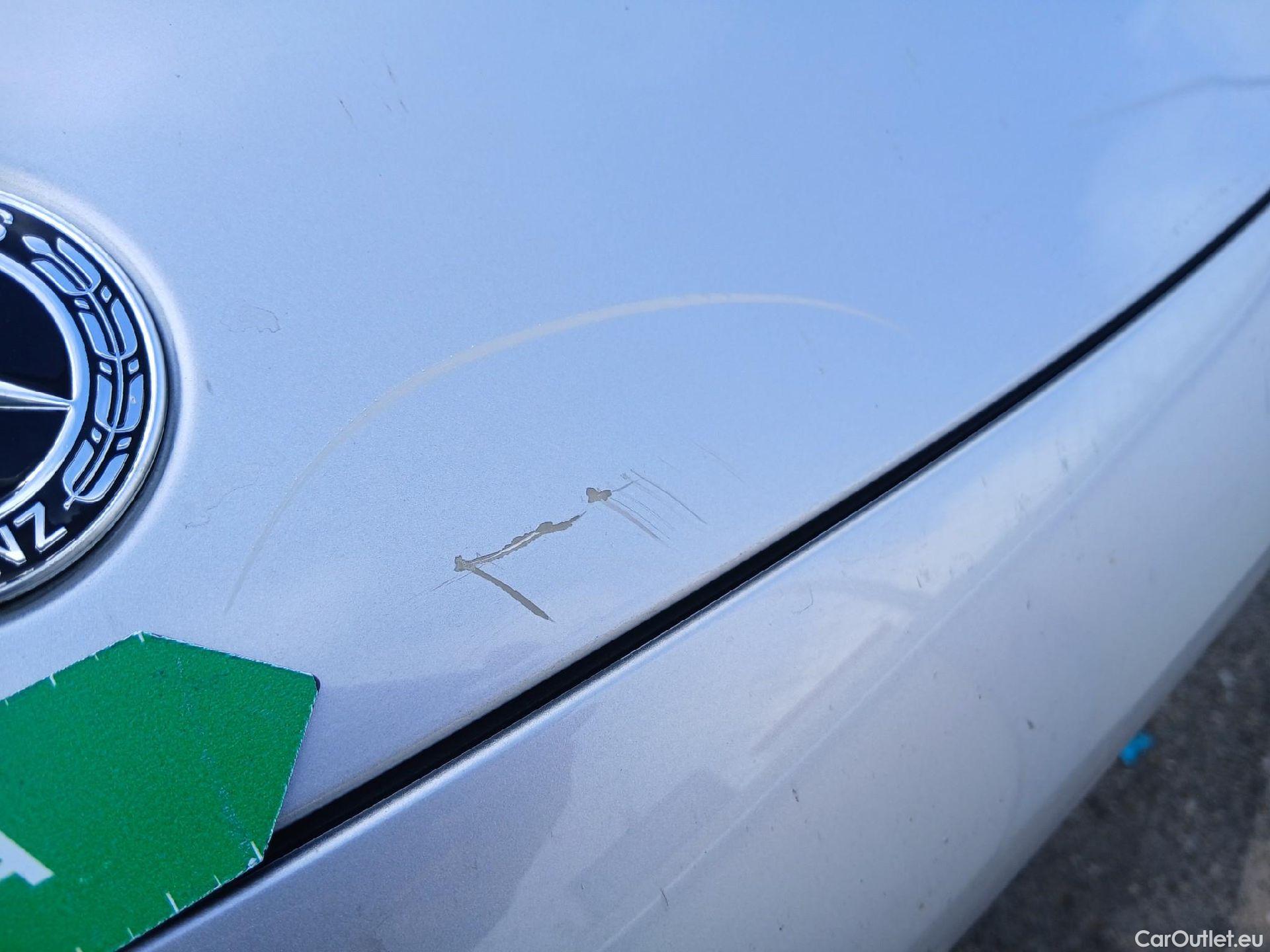  Mercedes  GLA MERCEDES-BENZ  / 2020 / 5P / todoterreno  250 e #4