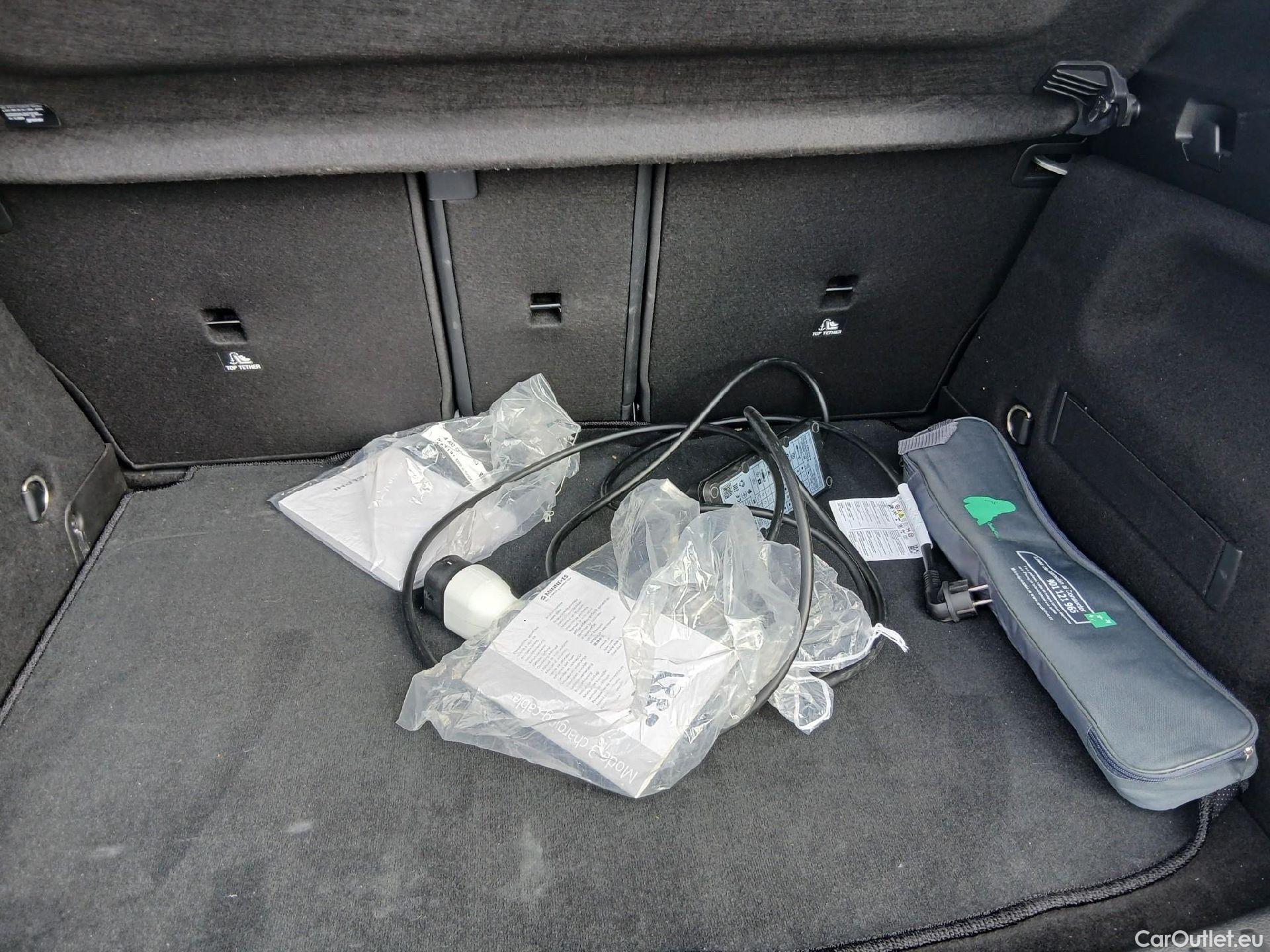  Mercedes  GLA MERCEDES-BENZ  / 2020 / 5P / todoterreno  250 e #1