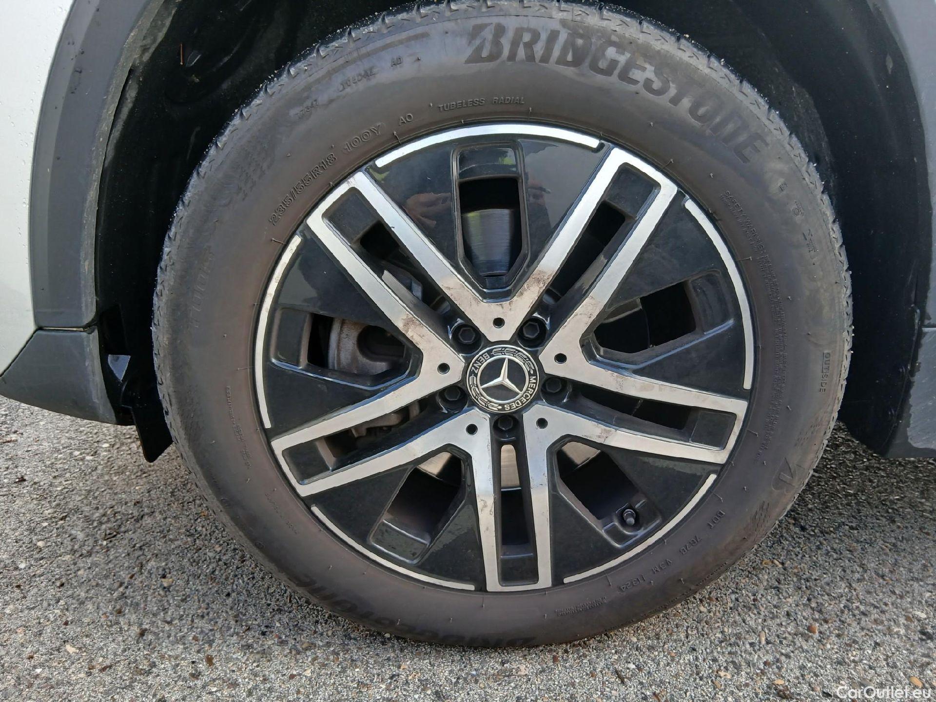  Mercedes  GLA MERCEDES-BENZ  / 2020 / 5P / todoterreno  250 e #7