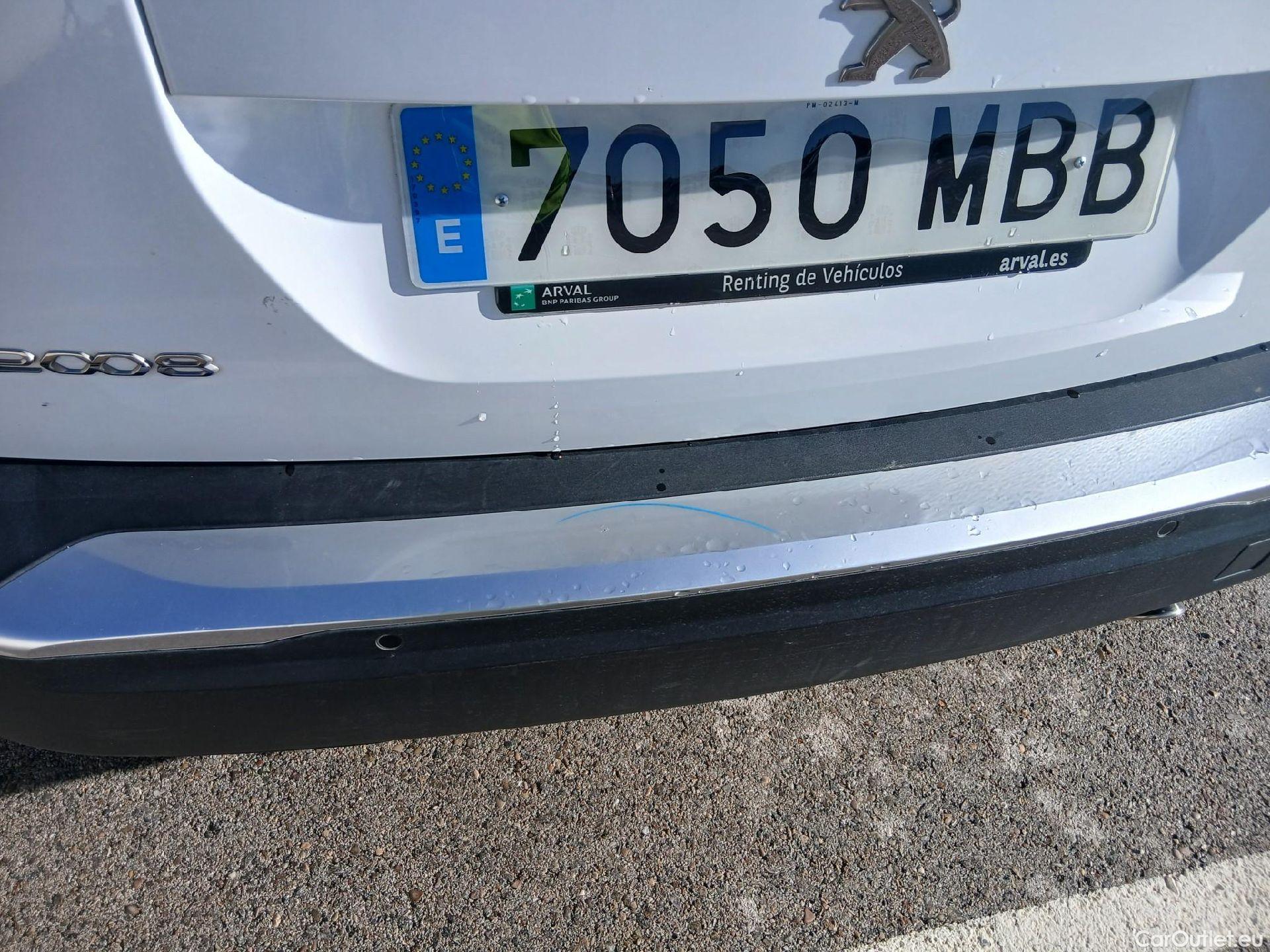  Peugeot  2008 PEUGEOT  / 2019 / 5P / todoterreno Allure BlueHDI 81kW (110CV) #22