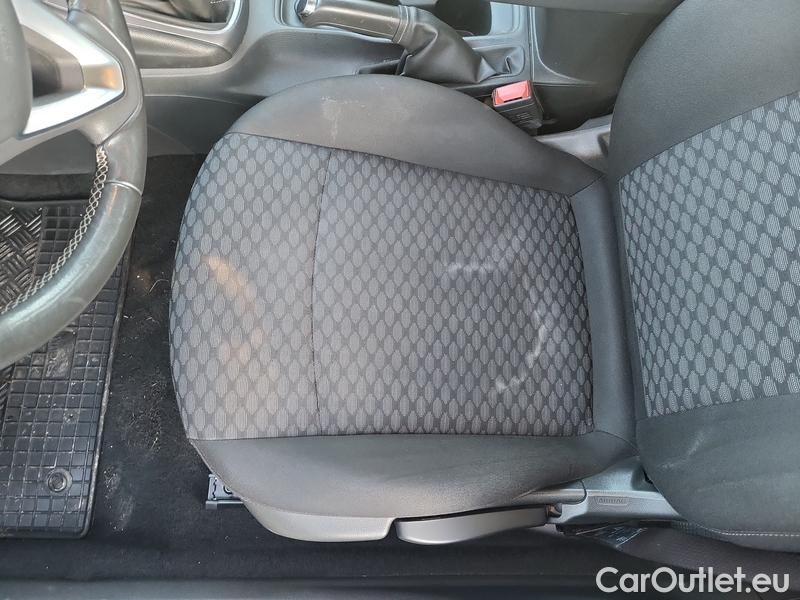  Opel  Astra  K Sports Tourer (2015) ST 1.5CDTi 77 Edition 5d #9