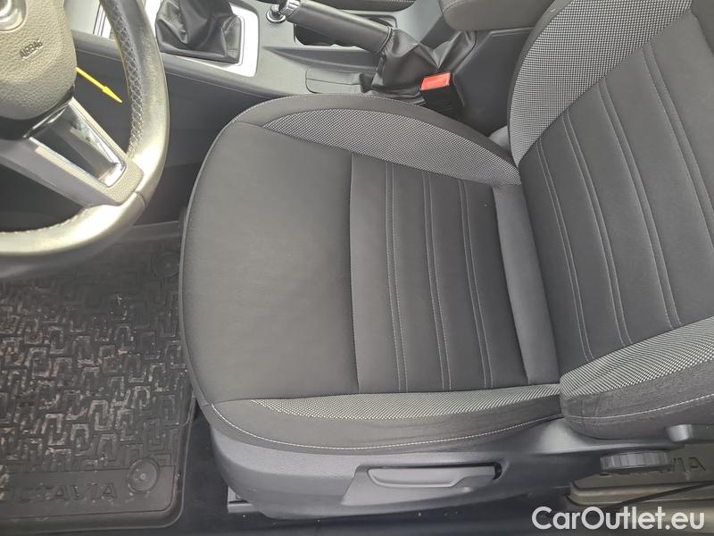  Skoda  Octavia  Lim.  (5E3)(03.2017->)  1.5TSI 110 Ambition #21