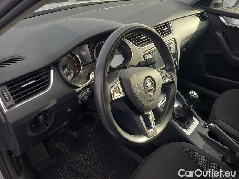  Skoda  Octavia  Lim.  (5E3)(03.2017->)  1.5TSI 110 Ambition #18