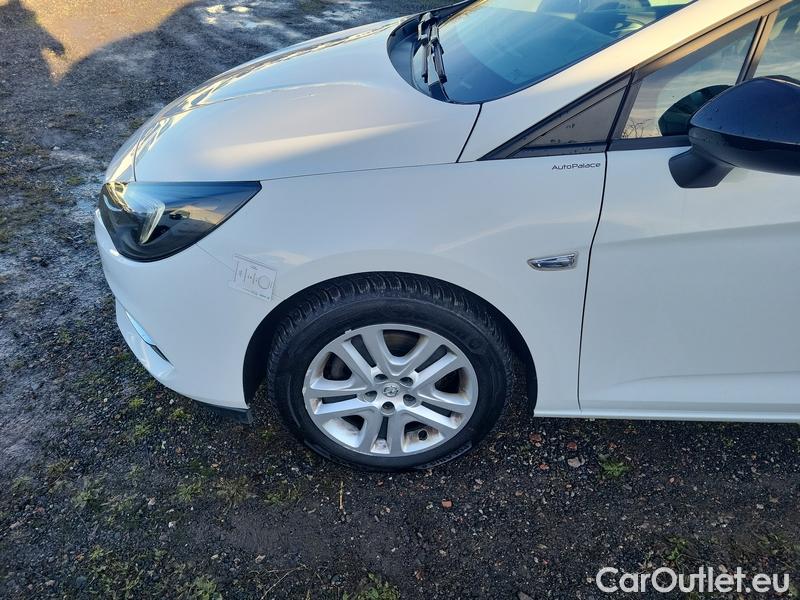  Opel  Astra  K Sports Tourer (2015) ST 1.5CDTi 77 Edition 5d #4
