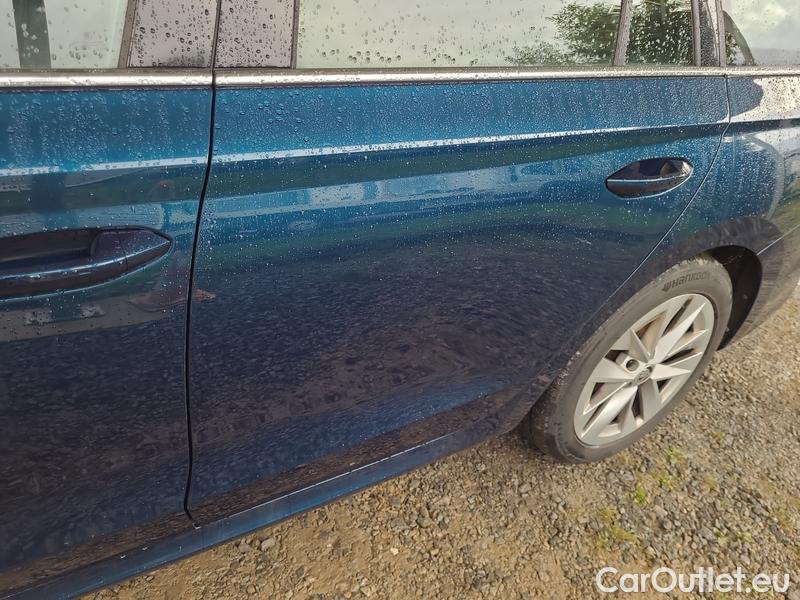  Skoda  Octavia  Combi 1.5TSI 110 Style #6