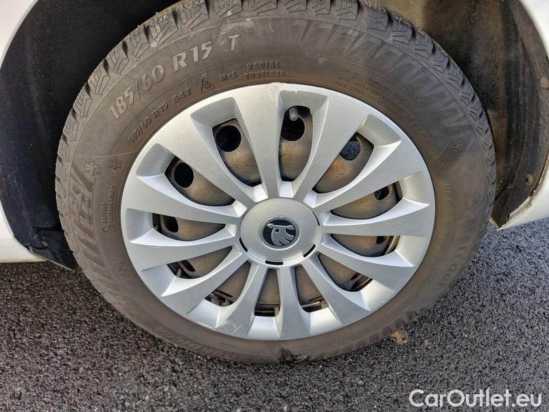  Skoda  Fabia  Combi (2015)  Com.1.0TSI 70 Active #8