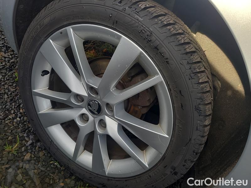  Skoda  Octavia  Lim.  (5E3)(03.2017->)  1.5TSI 110 Ambition #9