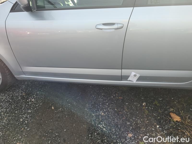  Skoda  Octavia  Lim.  (5E3)(03.2017->)  1.5TSI 110 Ambition #6