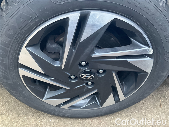  Hyundai  Bayon  1.2i Comfort Club 5d #16