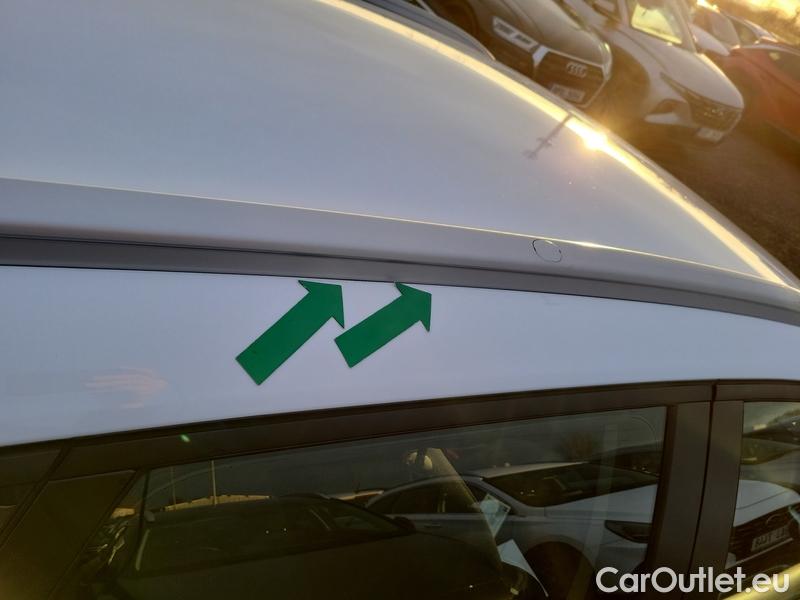  KIA  Cee'd Ceed Sportswagon (2018->) Ceed SW 1.5 T-GDI 118 Fresh #24