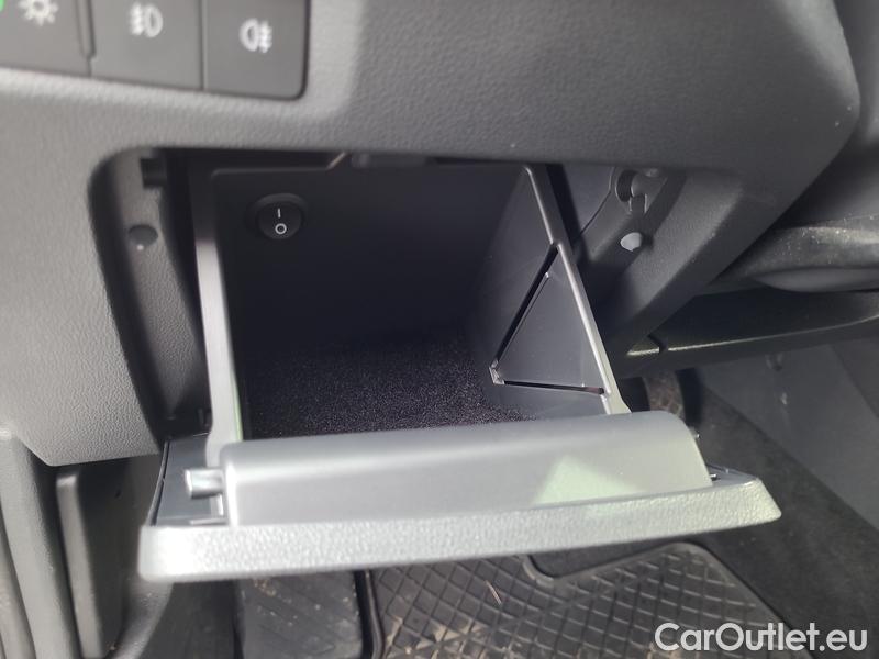  Skoda  Octavia  Combi (NX3)(2020) Oct.Combi 2.0TDI 85 Style #6