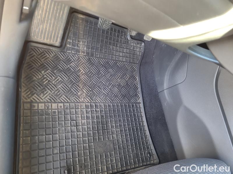  Hyundai  i30  (PD)(01.2017  ->)  1.5i CVVT Comfort kombi 5d #3