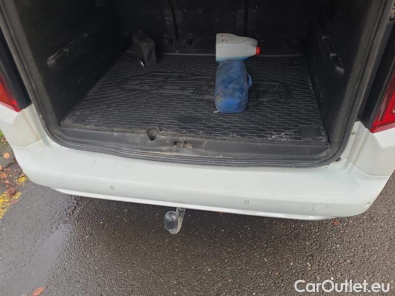  Opel  Combo  Life (E)  (2018) C.Life 1.5CDTI 96 Elegance+ #24