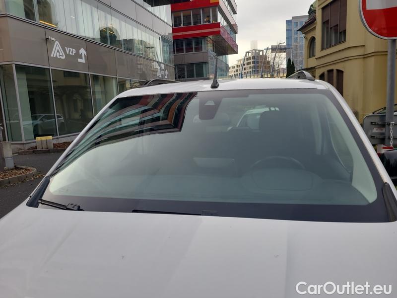  Opel  Combo  Life (E)  (2018) C.Life 1.5CDTI 96 Elegance+ #1