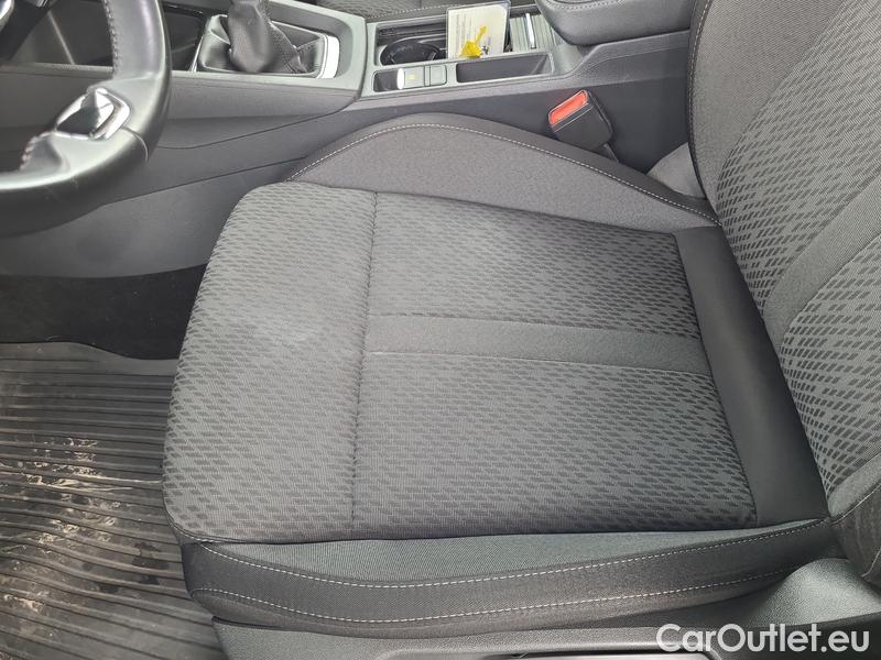  Skoda  Octavia  Combi 1.5TSI 110 Style #10