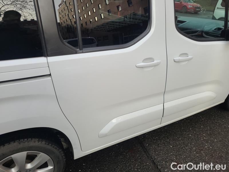  Opel  Combo  Life (E)  (2018) C.Life 1.5CDTI 96 Elegance+ #31