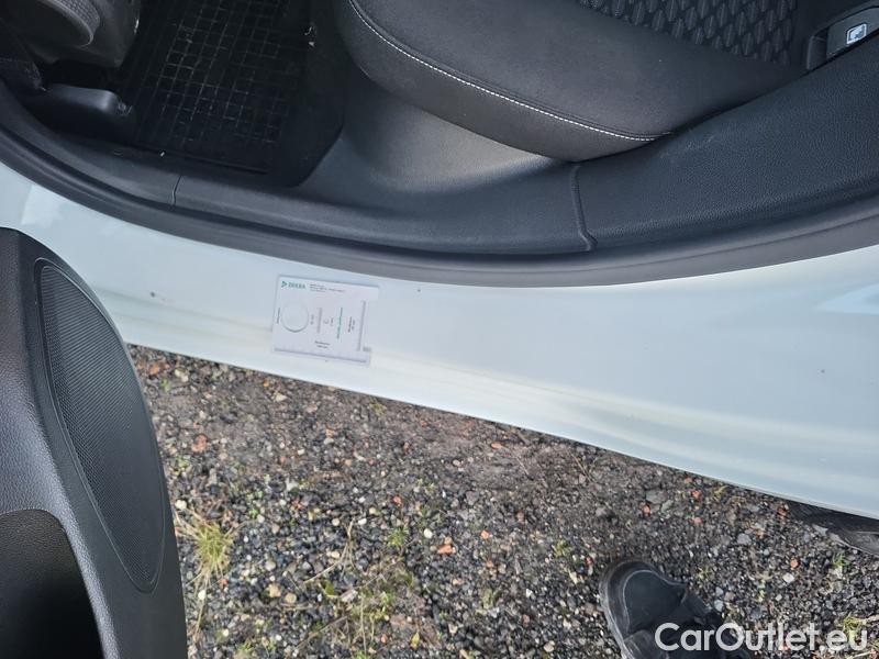  Opel  Astra  K Sports Tourer (2015) ST 1.5CDTi 77 Edition 5d #12