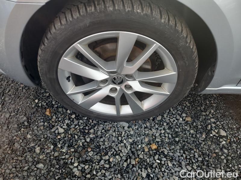  Skoda  Octavia  Lim.  (5E3)(03.2017->)  1.5TSI 110 Ambition #4
