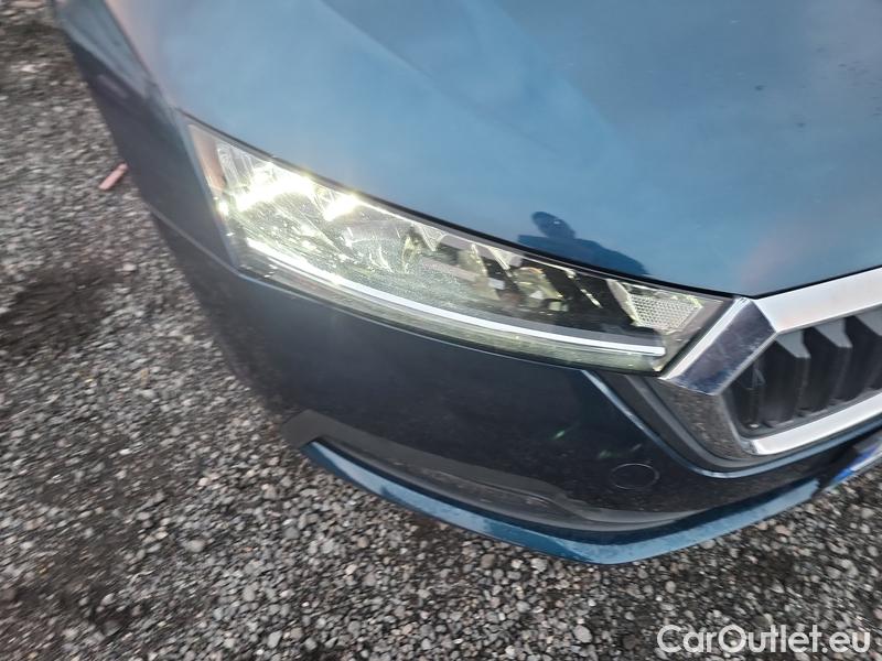  Skoda  Octavia  Combi (NX3)(2020) Oct.Com.1.0 e-TEC 81 Ambit.AT #2