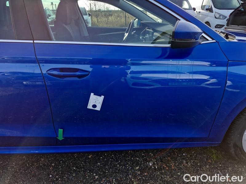  Skoda  Octavia  Combi (NX3)(2020) Oct.Combi 2.0TDI 110 Style AT #9