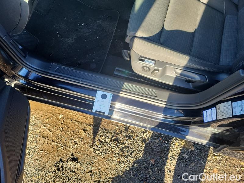  Volkswagen  Passat  Variant (CB5) (2019) Pas.Var.2.0TDI 110 Business AT #6