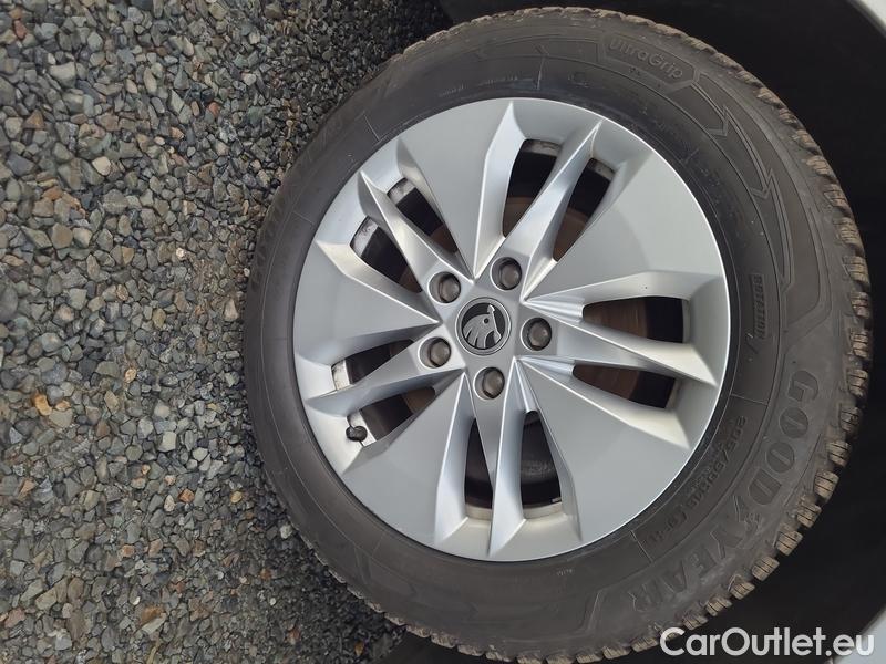  Skoda  Octavia  Combi (NX3)(2020) Oct.Combi 2.0TDI 85 Ambition #23