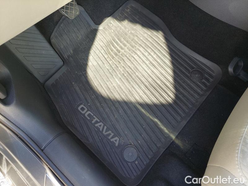  Skoda  Octavia  Lim. (NX3)(2020)  1.5TSI 110 Style 5d #2