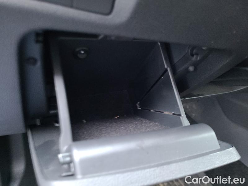  Skoda  Octavia  Combi (NX3)(2020) Oct.Combi 2.0TDI 85 Ambition #12