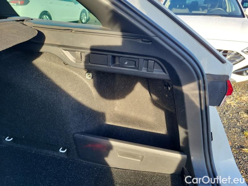  Skoda  Octavia Oct.Combi 2.0TDI 110 Style AT #12