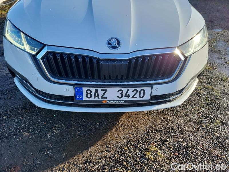  Skoda  Octavia Oct.Combi 2.0TDI 110 Style AT #17