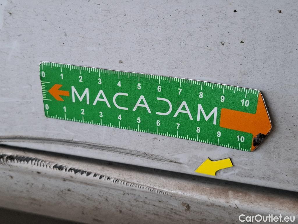  Mercedes  A-Klasse MERCEDES-BENZ Classe A Compact / 2018 / 5P / Berline A 180 d Business Line 8G-DCT #3