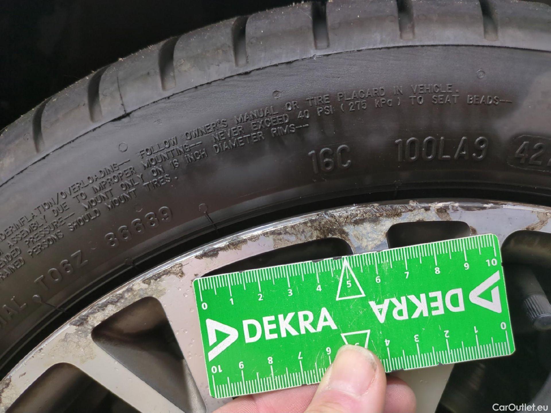  Fiat  500 FIAT  / 2015 / 3P / Berline 1.2 8V 69ch Star #24