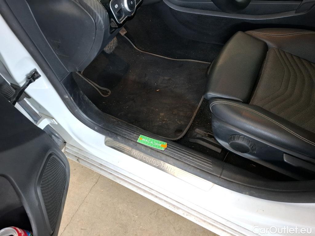  Mercedes  A-Klasse MERCEDES-BENZ Classe A Compact / 2018 / 5P / Berline A 180 d Business Line 8G-DCT #28