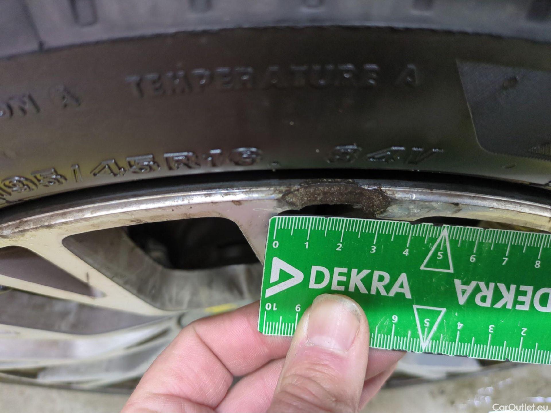  Fiat  500 FIAT  / 2015 / 3P / Berline 1.2 8V 69ch Star #4