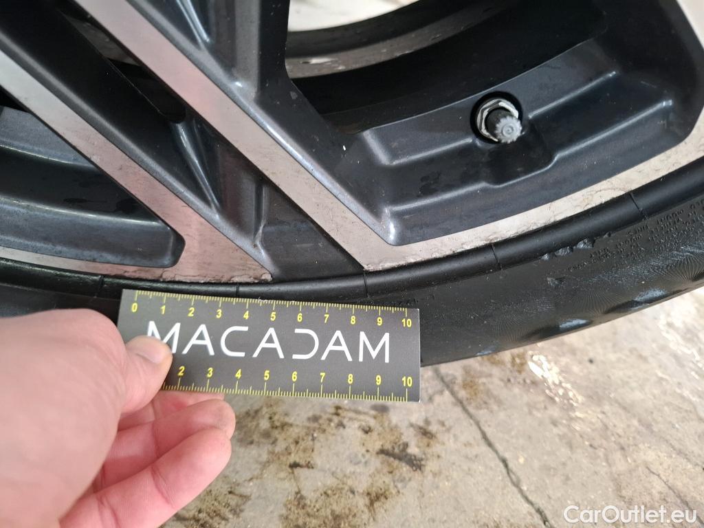  Hyundai  Konna HYUNDAI Kona / 2020 / 5P / SUV 1.0 T-GDI 120 MHEV 48V N LINE EXECUTIVE #32