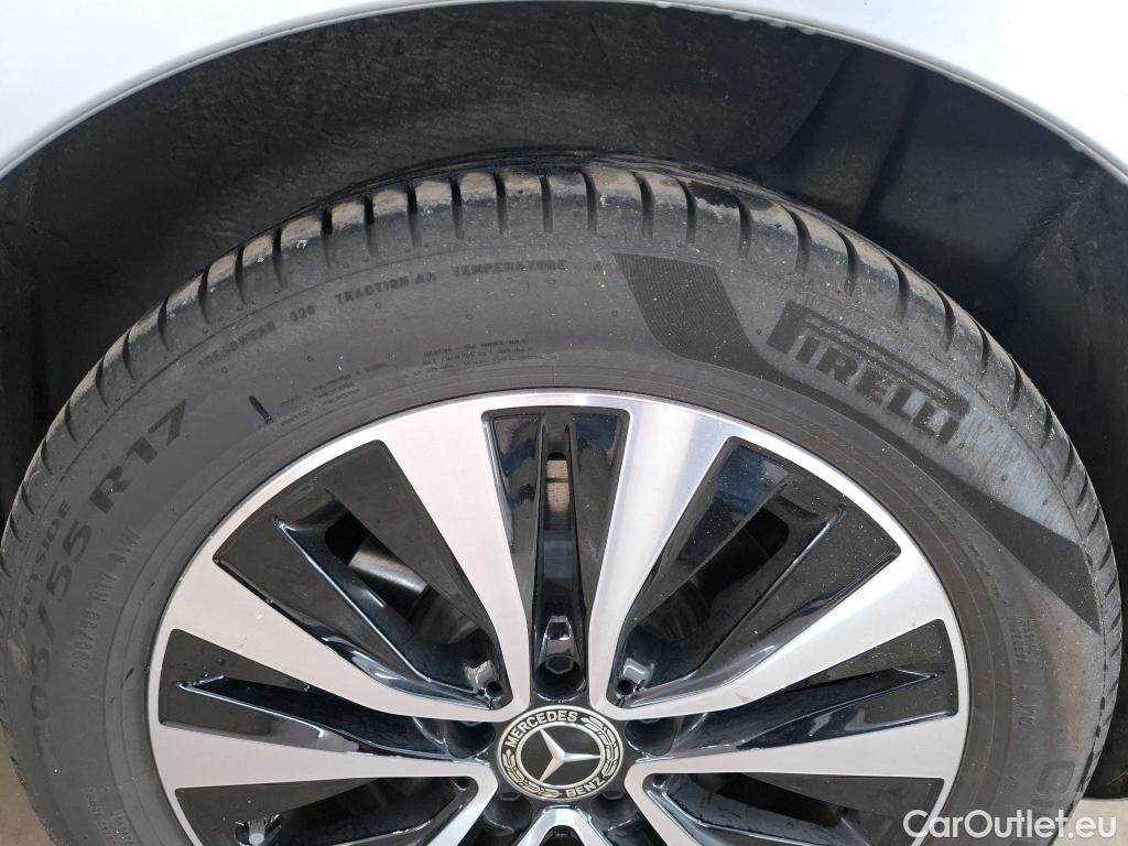  Mercedes  A-Klasse MERCEDES BENZ Classe A Compact 2018 5P Berline A 250 e Business Line 8GDCT #1