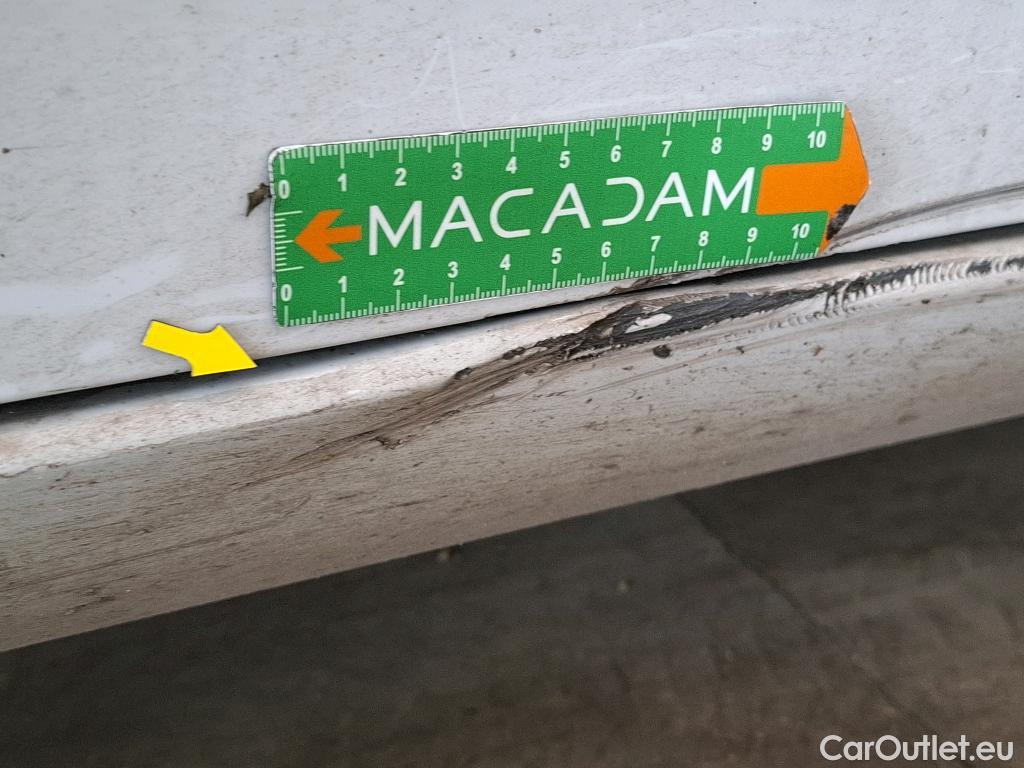  Mercedes  A-Klasse MERCEDES-BENZ Classe A Compact / 2018 / 5P / Berline A 180 d Business Line 8G-DCT #26