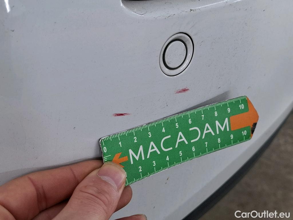  Mercedes  A-Klasse MERCEDES-BENZ Classe A Compact / 2018 / 5P / Berline A 180 d Business Line 8G-DCT #22