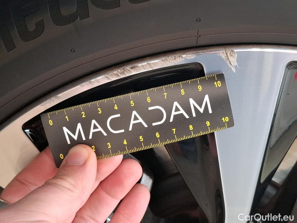  Mercedes  A-Klasse MERCEDES BENZ Classe A Compact 2018 5P Berline A 250 e Business Line 8GDCT #13