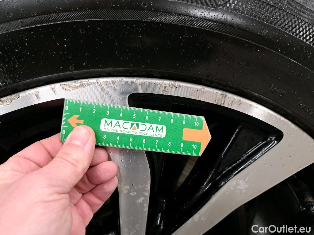  Ford  Explorer FORD   2019  5P  SUV 30l EcoBoost 457ch PHEV AWD StLine #9