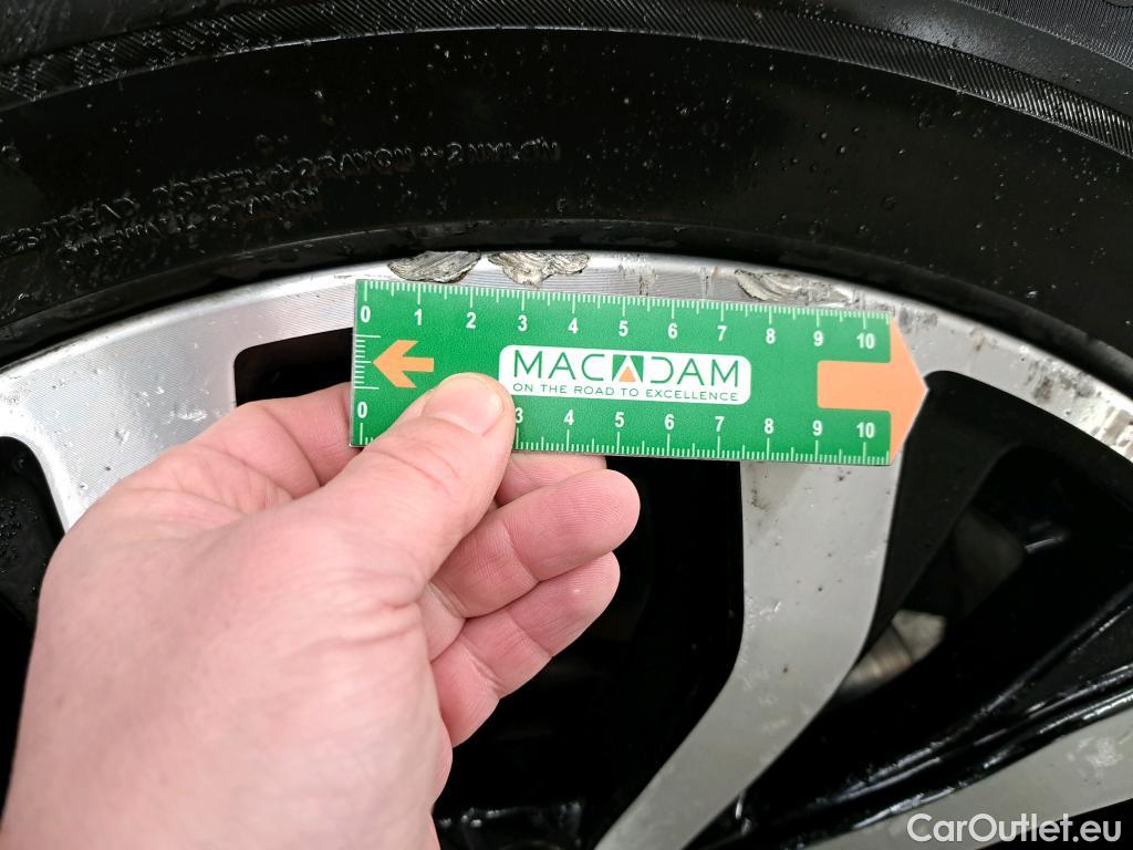  Ford  Explorer FORD   2019  5P  SUV 30l EcoBoost 457ch PHEV AWD StLine #8