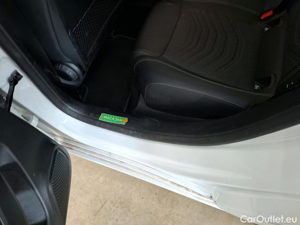  Mercedes  A-Klasse MERCEDES-BENZ Classe A Compact / 2018 / 5P / Berline A 180 d Business Line 8G-DCT #31