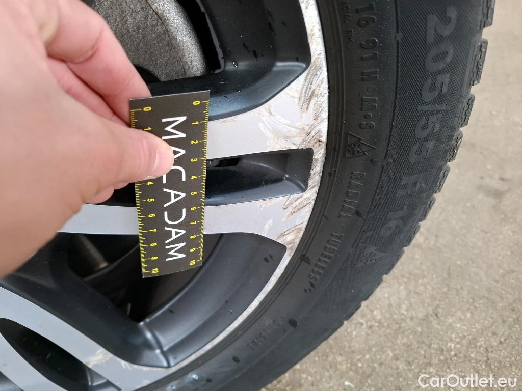  Mercedes  B-Klasse MERCEDES-BENZ Classe B 5p Monovolume B 200 d Business Edition BA7 #16